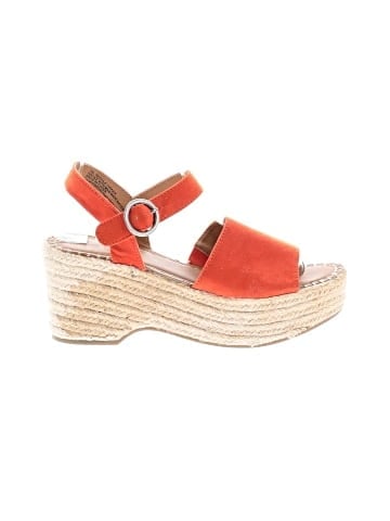 Universal Thread Wedges (view 1)
