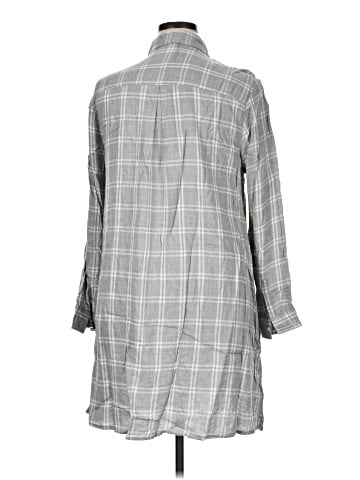 Old Navy Casual Dress (view 2)