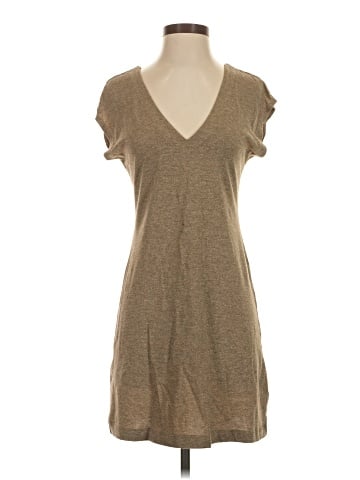 Old Navy Casual Dress (view 1)