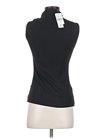 Loveappella Sleeveless T-Shirt (view 2)