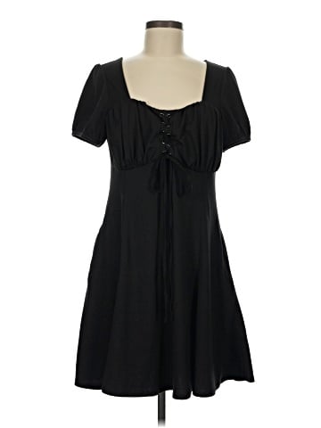 Hot Topic Casual Dress (view 1)