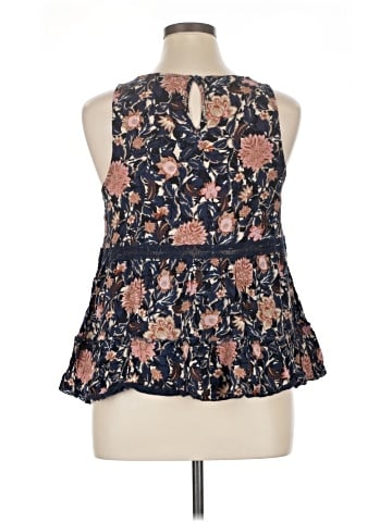 American Eagle Outfitters Sleeveless Blouse (view 2)
