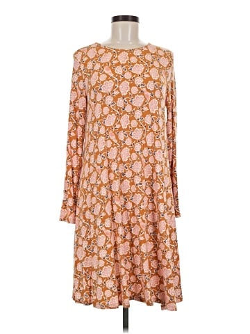 Old Navy Casual Dress (view 1)