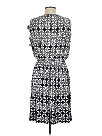 Banana Republic Casual Dress (view 2)