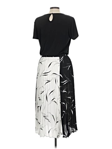 Donna Morgan Casual Dress (view 2)