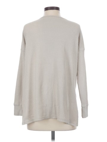 American Eagle Outfitters 3/4 Sleeve T-Shirt (view 2)