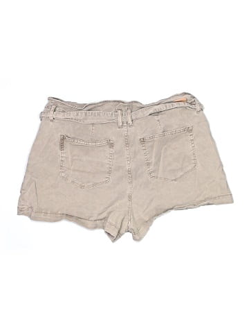 Paige Khaki Shorts (view 2)