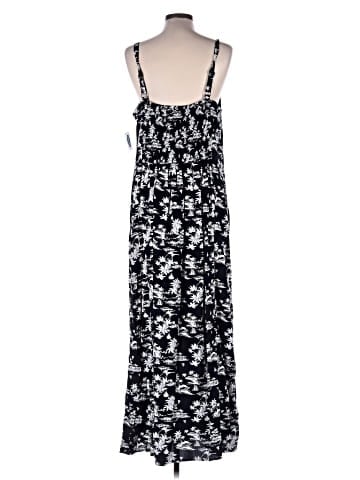 Old Navy Casual Dress (view 2)