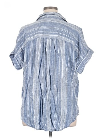 Caslon Short Sleeve Button-Down Shirt (view 2)