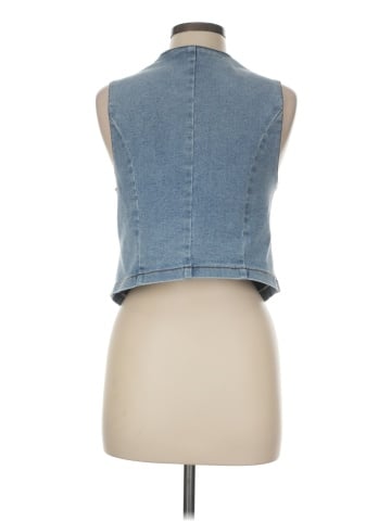 Forever 21 Sleeveless Button-Down Shirt (view 2)