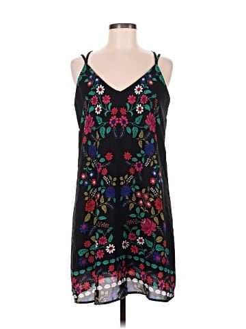 Xhilaration Casual Dress (view 1)
