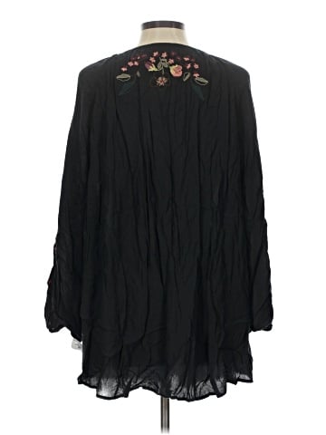 Unbranded 3/4 Sleeve Blouse (view 2)