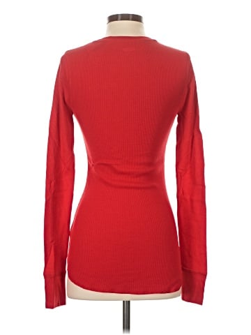 Old Navy Long Sleeve T-Shirt (view 2)