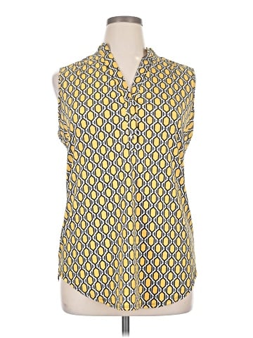Perseption Concept Sleeveless Button-Down Shirt (view 1)