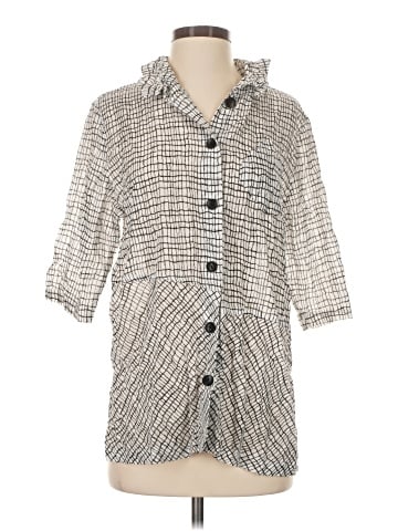 Terra-SJ Apparel 3/4 Sleeve Button-Down Shirt (view 1)