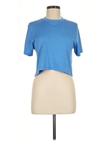 Lululemon Athletica Short Sleeve T-Shirt (view 1)