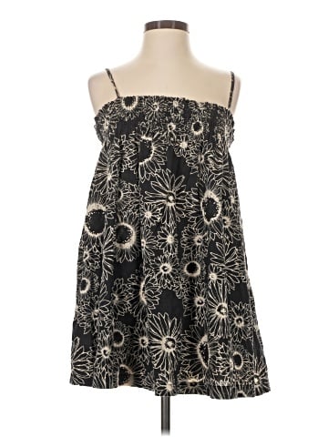 Urban Outfitters Casual Dress (view 1)