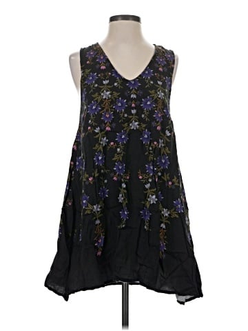 Urban Outfitters Casual Dress (view 1)
