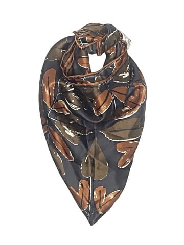 Vera Scarf (view 1)