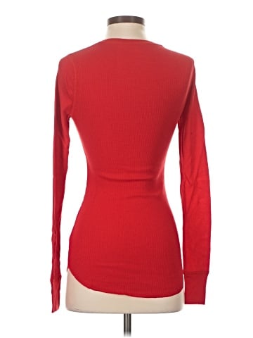 Old Navy Long Sleeve T-Shirt (view 2)