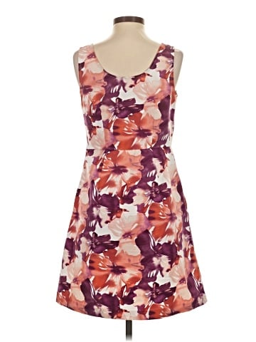 Ann Taylor LOFT Outlet Cocktail Dress (view 2)