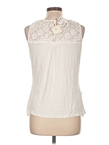 Solitaire Sleeveless Blouse (view 2)