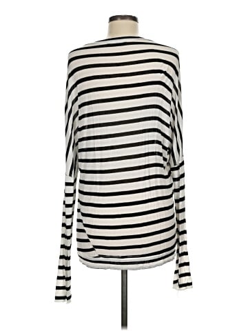 Brandy Melville Long Sleeve T-Shirt (view 2)