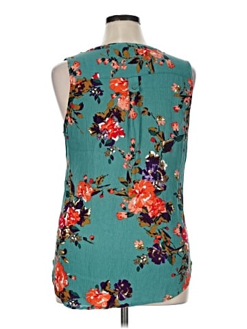 Market and Spruce Sleeveless Blouse (view 2)