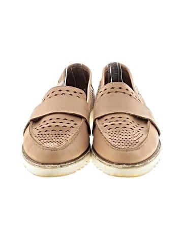 Crown Vintage Flats (view 2)