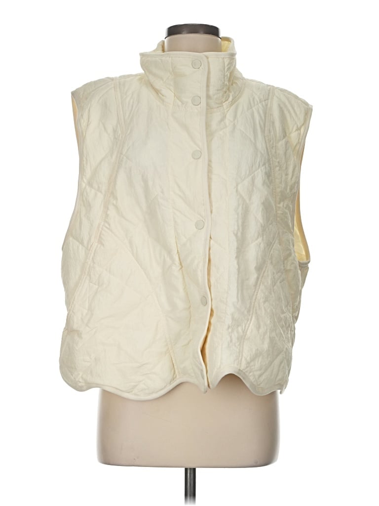 Pre-owned Fp Movement Vest In Ivory