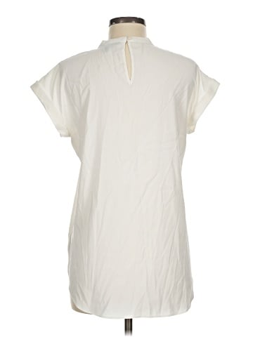 Express Outlet Sleeveless T-Shirt (view 2)