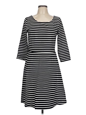 Old Navy Casual Dress (view 1)