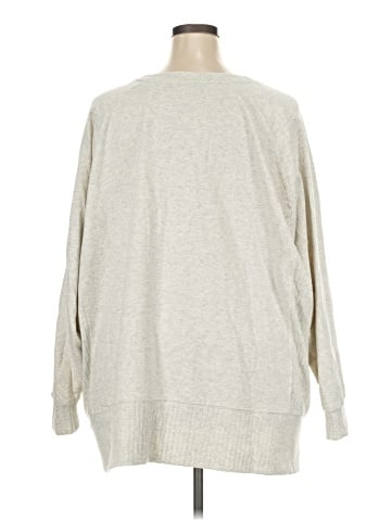 Maurices 3/4 Sleeve T-Shirt (view 2)