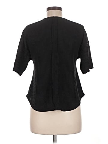New In Short Sleeve Top (view 2)