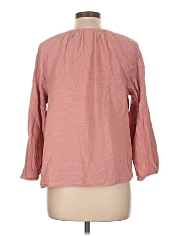 Old Navy 3/4 Sleeve T-Shirt (view 2)