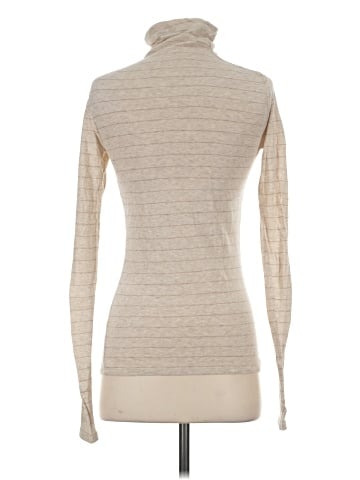 Vince. Long Sleeve Turtleneck (view 2)