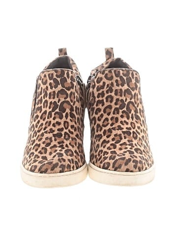 Susina Wedges (view 2)