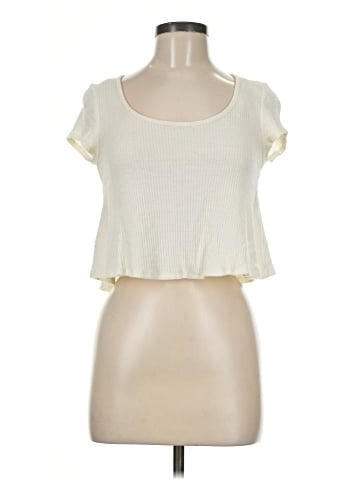 Charlotte Russe Short Sleeve T-Shirt (view 1)