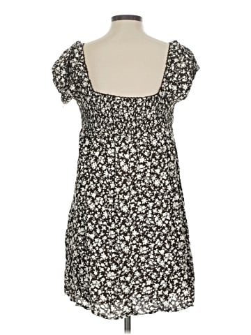 No Boundaries Casual Dress (view 2)