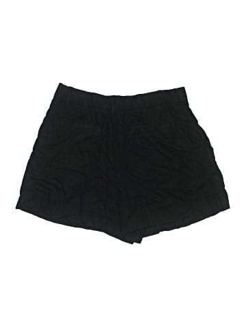 Gap Shorts (view 2)