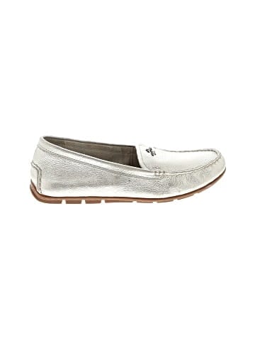 Coach Flats (view 1)