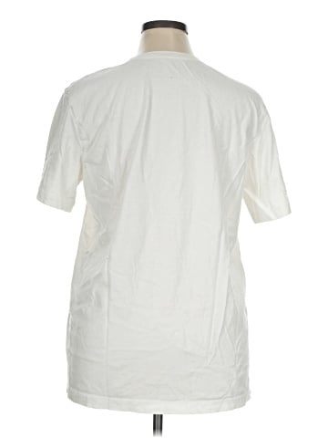 Nike Short Sleeve T-Shirt (view 2)