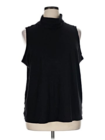 Croft & Barrow Sleeveless T-Shirt (view 1)