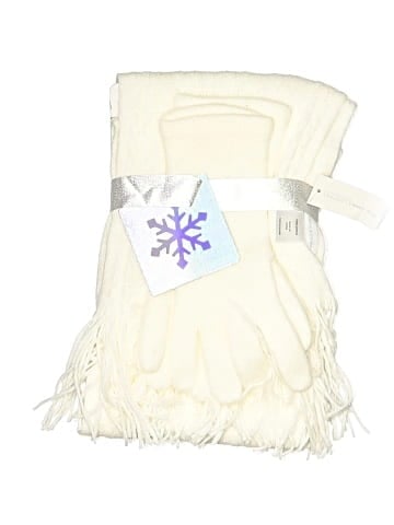 NY&C Scarf (view 1)