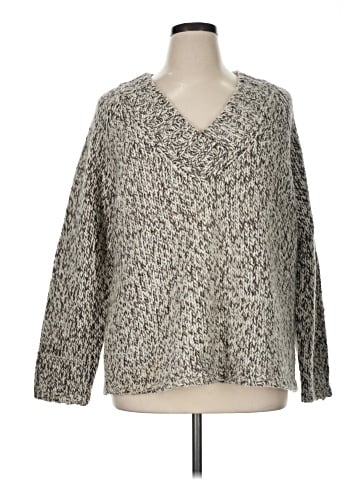 Deane and White Pullover Sweater (view 1)