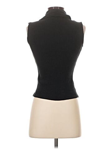 Zara Sleeveless Button-Down Shirt (view 2)