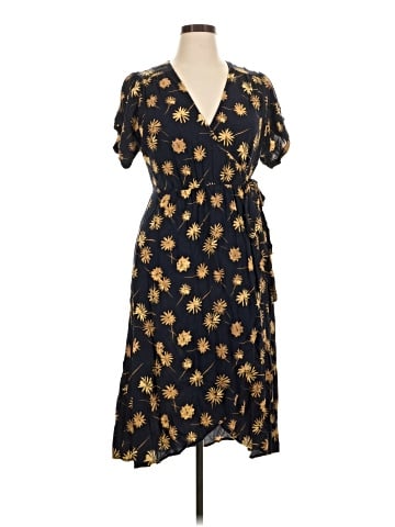 Urban Outfitters Casual Dress (view 1)