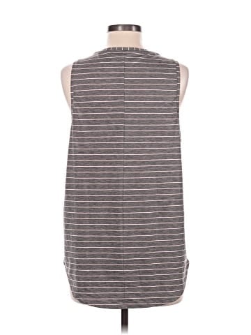 Gap Fit Sleeveless T-Shirt (view 2)