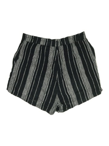 H&M Shorts (view 2)