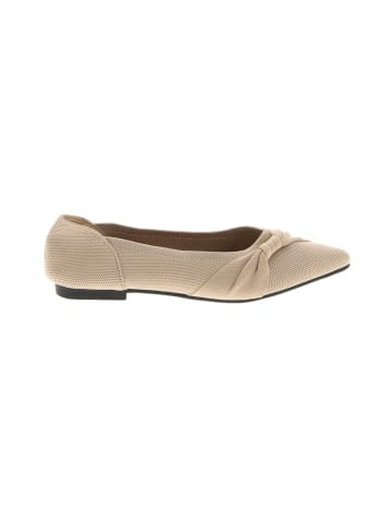 Unbranded Flats (view 1)